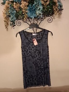 Lavish Gray/Black  Floral Tank Top. NWT Size Small ☆Reasonable Offers Welcome☆